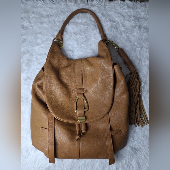GILI Pebble Leather Shoulder/Crossbody/Convertable Backpack - Picture 12 of 12